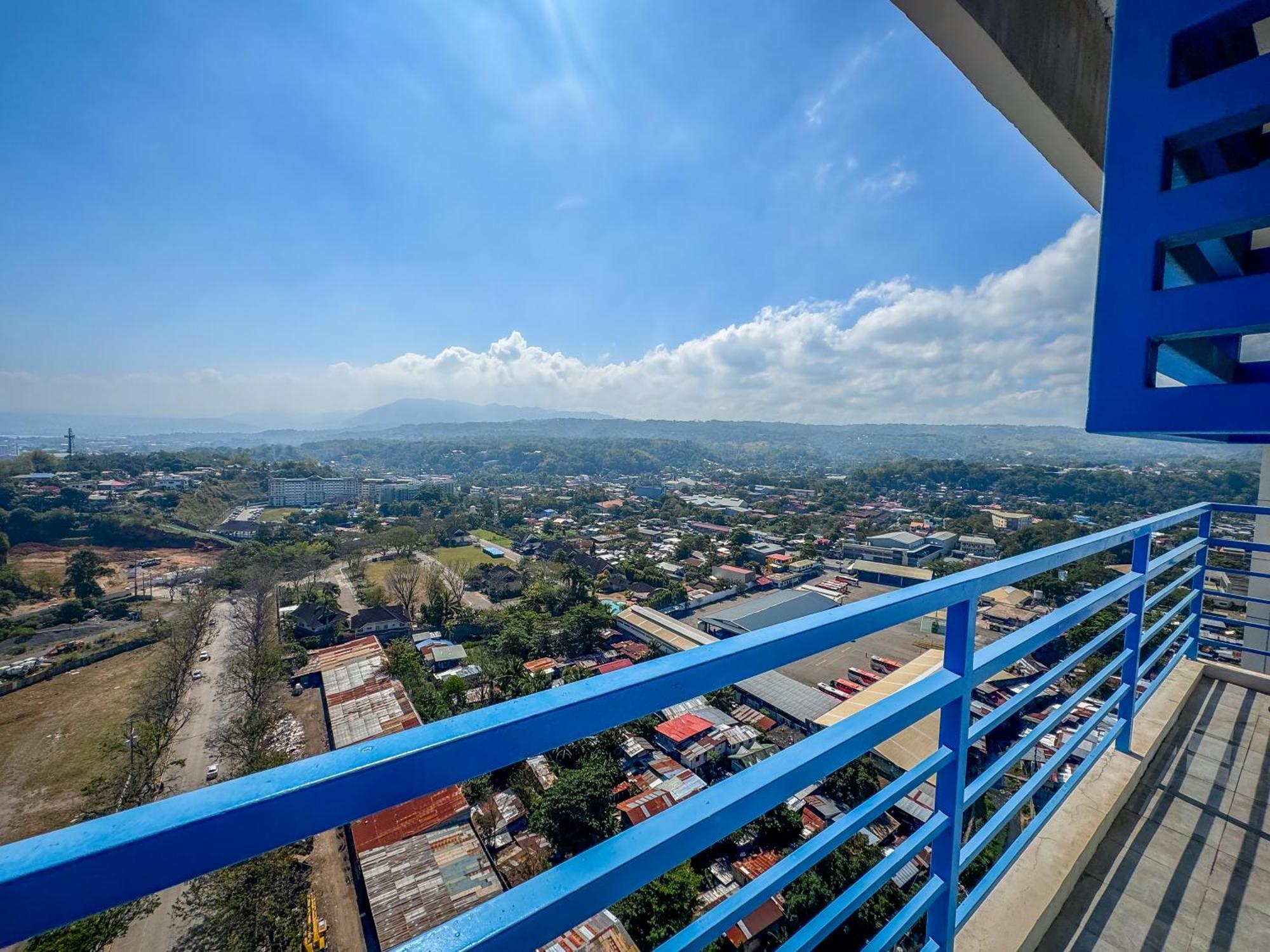 Apartament The Loop 2Br Fully Furnished Corner Unit W Balcony Cagayan de Oro Zewnętrze zdjęcie