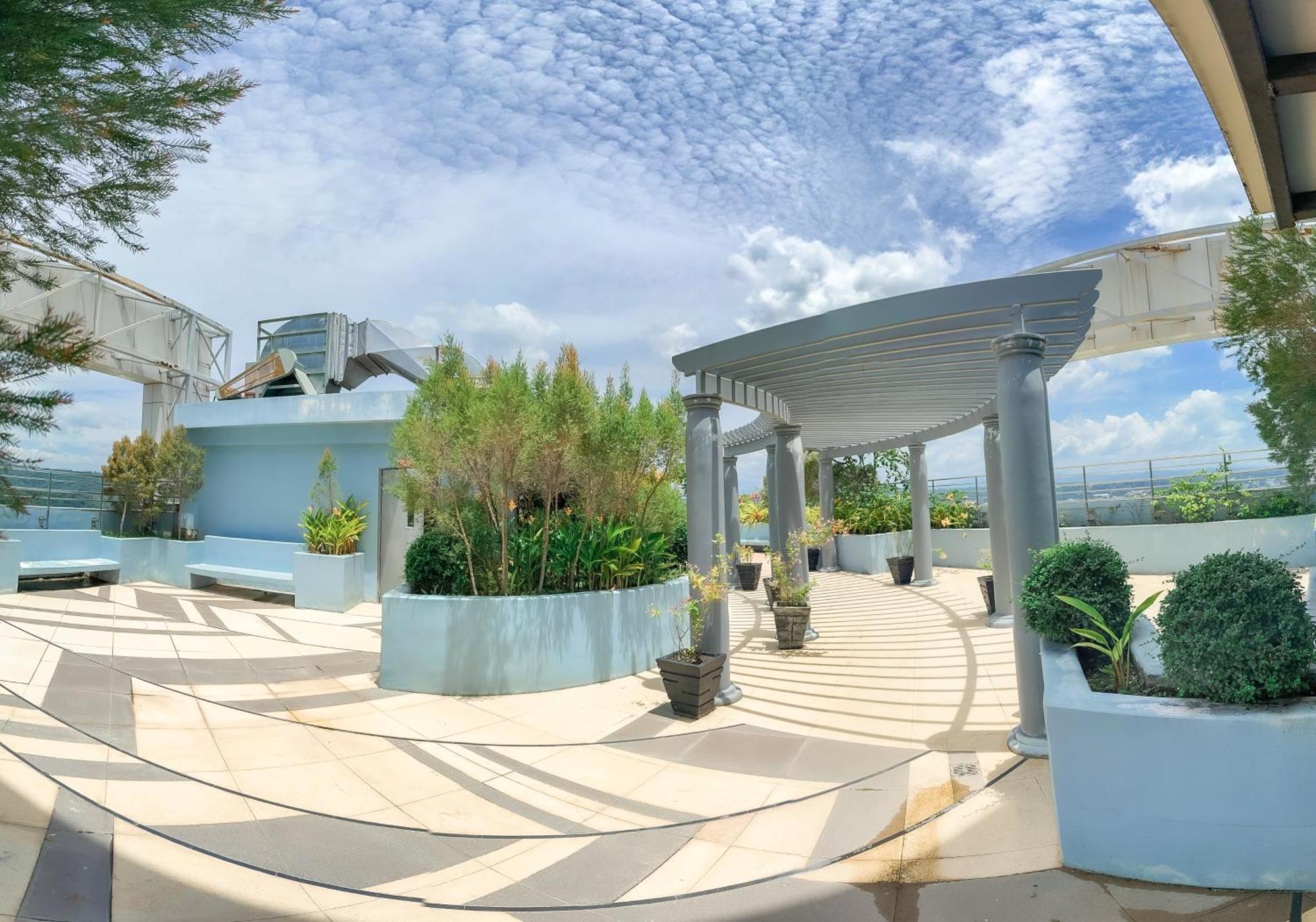Apartament The Loop 2Br Fully Furnished Corner Unit W Balcony Cagayan de Oro Zewnętrze zdjęcie